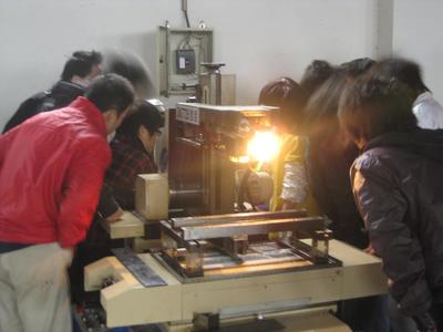 實(shí)習(xí)工廠與教學(xué)設(shè)備研發(fā) 產(chǎn)教融合背景下的創(chuàng)新實(shí)踐